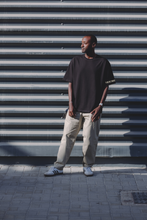 Load image into Gallery viewer, Minimal Nomad (Black)
